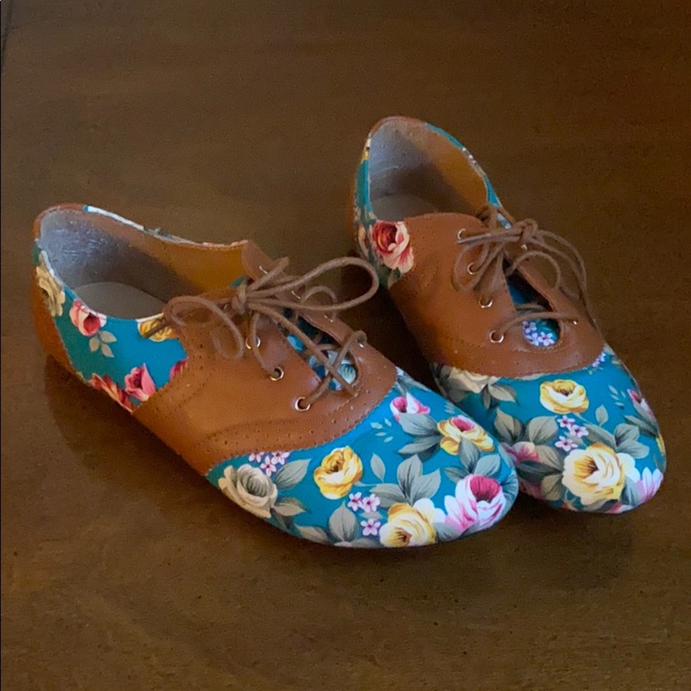 Floral Print & Brown Saddle Oxford Shoes